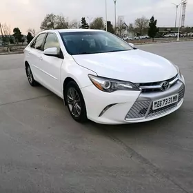 Toyota Camry 2016