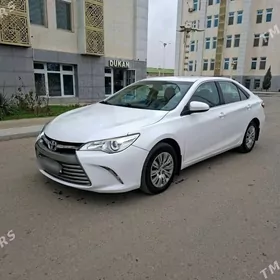 Toyota Camry 2017