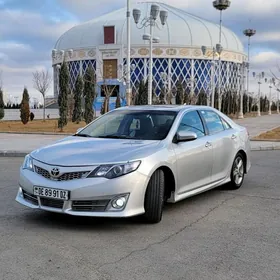 Toyota Camry 2013
