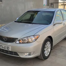 Toyota Camry 2004