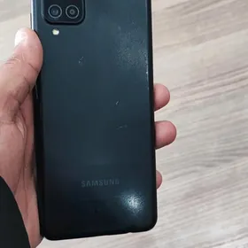Samsung A12
