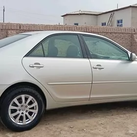 Toyota Camry 2005