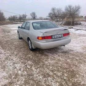 Toyota Camry 2000