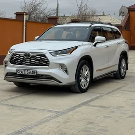 Toyota Highlander 2023