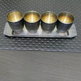 Продаются стариные стопки