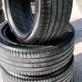 235 45 18 Mishelin 24Ý