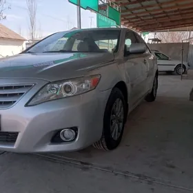 Toyota Camry 2011