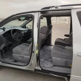 Toyota Sienna 2002