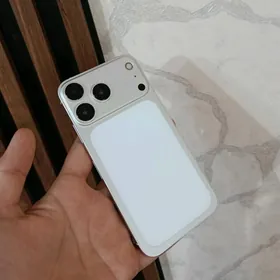 iPhone 17 pro owurlen