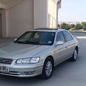 Toyota Camry 2000