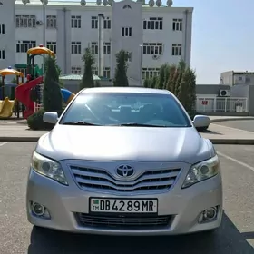 Toyota Camry 2010