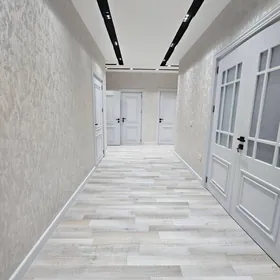 Anew panelka 1etaź 4komnat