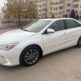 Toyota Camry 2017