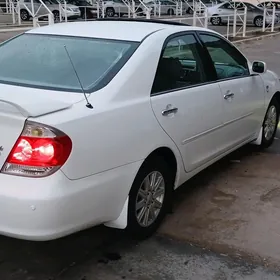 Toyota Camry 2004