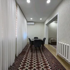 Mir 1, 2 etaž, 3 komnat lux