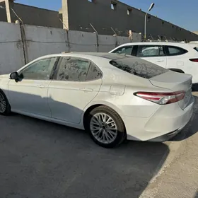 Toyota Camry 2020
