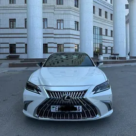 Lexus ES 350 2019
