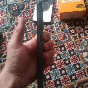 Tehno Spark  20 8,256