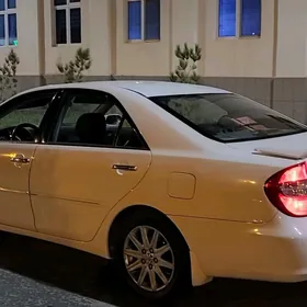 Toyota Camry 2004