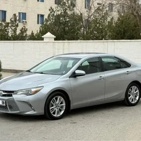Toyota Camry 2015