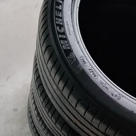 235 45 18 Mishelin 24Ý