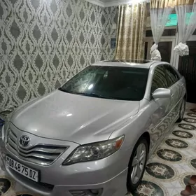 Toyota Camry 2011