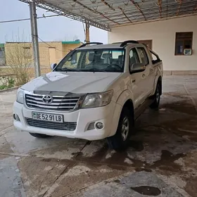 Toyota Hilux 2012