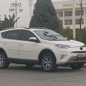 Toyota RAV4 2017