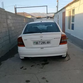 Opel Astra 2002