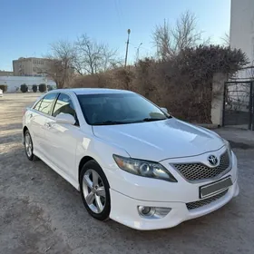 Toyota Camry 2011