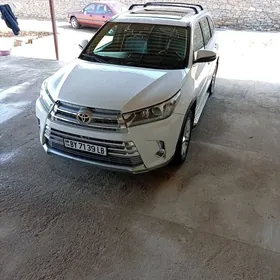 Toyota Highlander 2015