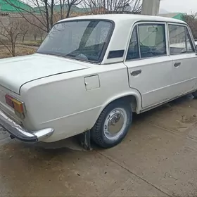 Lada 2104 1987