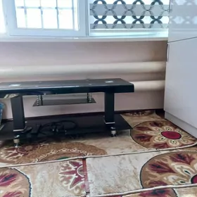 Podstawka telewizor ucin