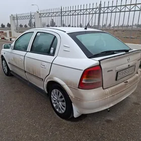 Opel Astra 2003