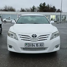 Toyota Camry 2010