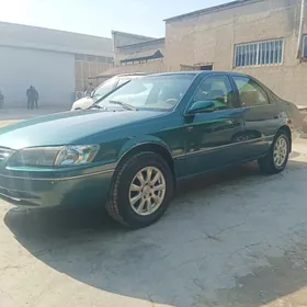 Toyota Camry 1999