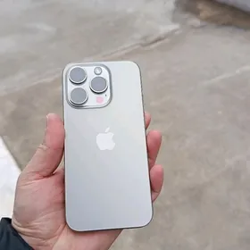 iPhone 15pro Z/A 88%