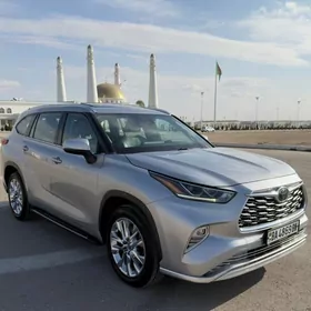 Toyota Highlander 2020