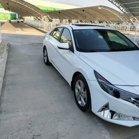 Hyundai Elantra 2021