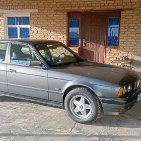 BMW 525 1990