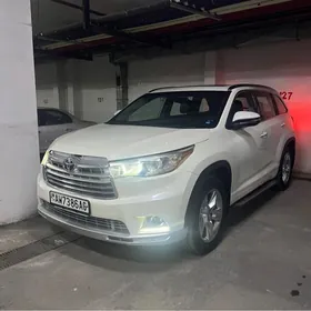 Toyota Highlander 2015