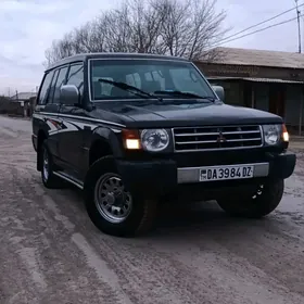 Mitsubishi Pajero 1998