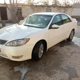 Toyota Camry 2004