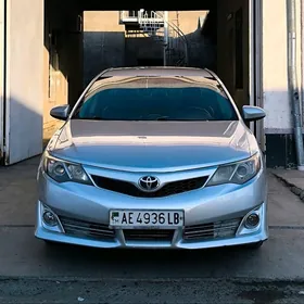 Toyota Camry 2013