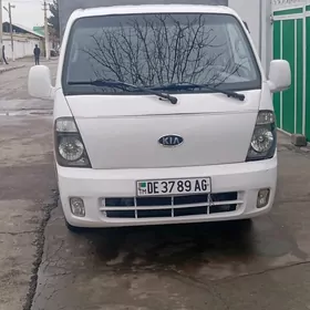 Kia Bongo 2012