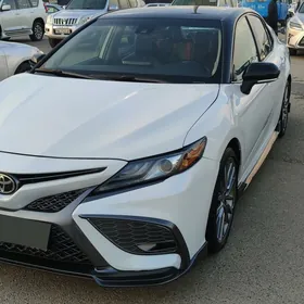 Toyota Camry 2022