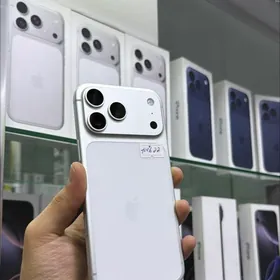 iPhone 17 pro Max. 100%