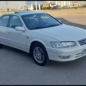 Toyota Camry 2000