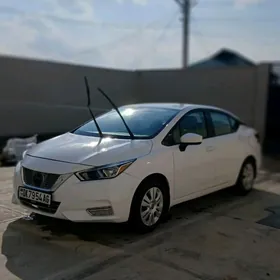 Nissan Versa 2021