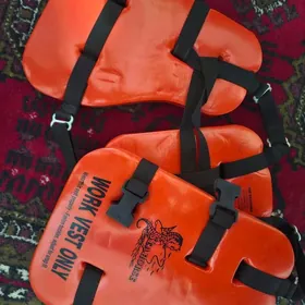 спасательный жилет